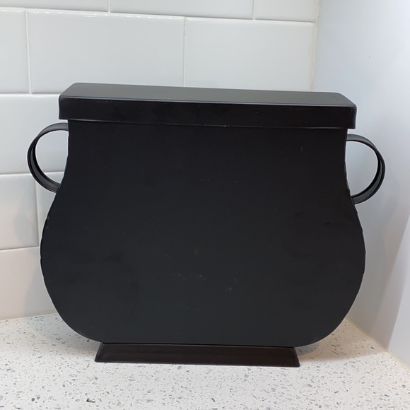 Target 2021 Halloween Cauldron Shelf - Picture 4 of 7